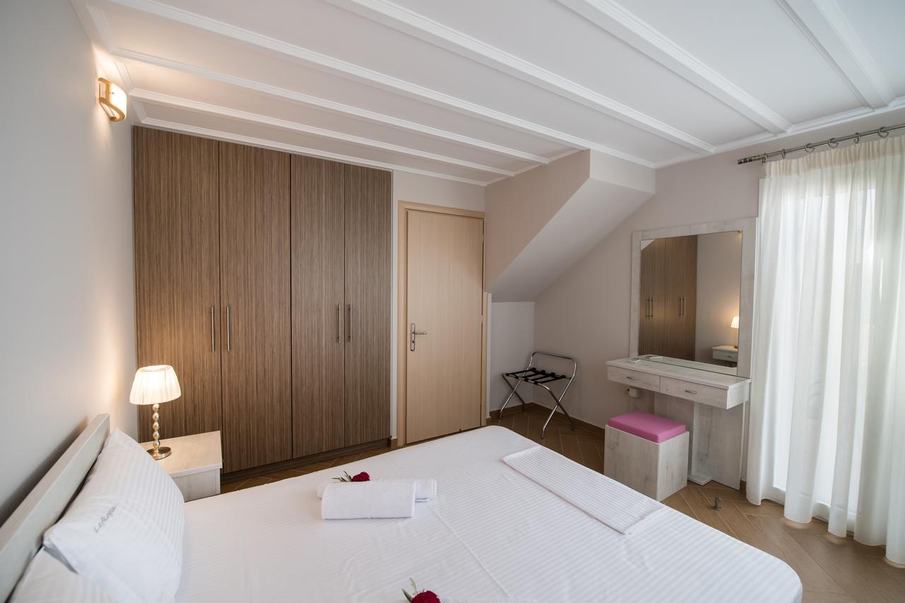 Lefkogea Villas & Apartments Tsoukaládhes Eksteriør billede